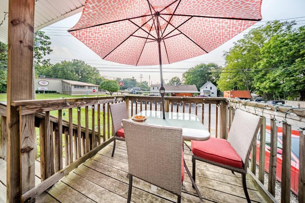 Cottage In The Falls, 2 B, 2 Bath, Fireplace Cuyahoga Falls Exteriér fotografie